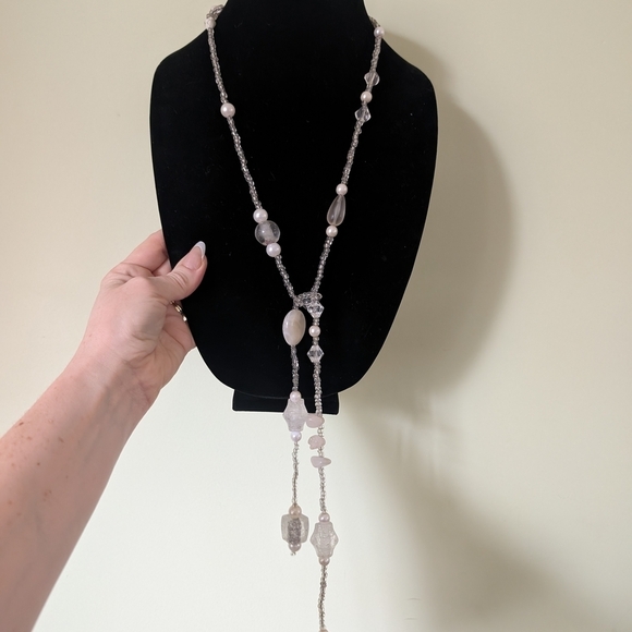 Jewelry - Elegant Faux Pearl and Crystal Necklace